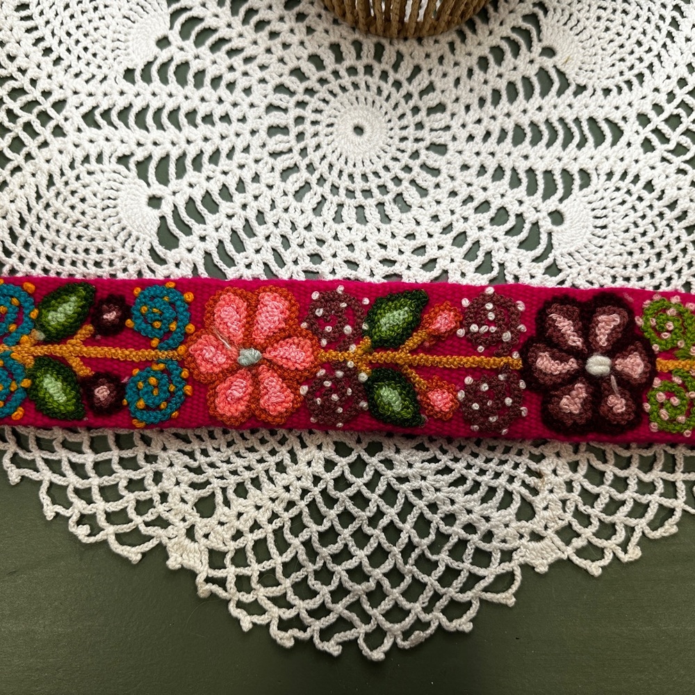 Peruvian Wool Hand-Embroidered Belt - Picture 2 of 2